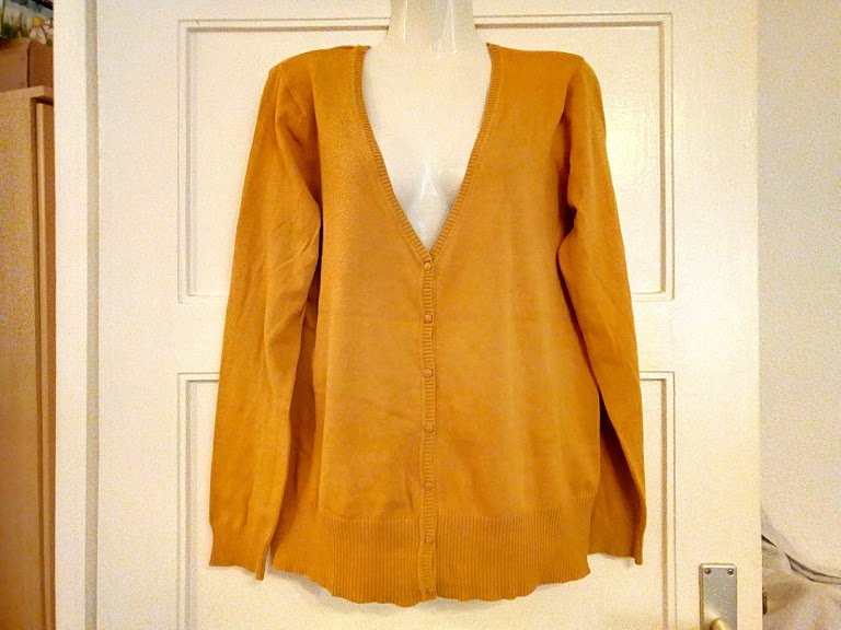 Sehr schöner Pullover von Janina in Cardigans Style 