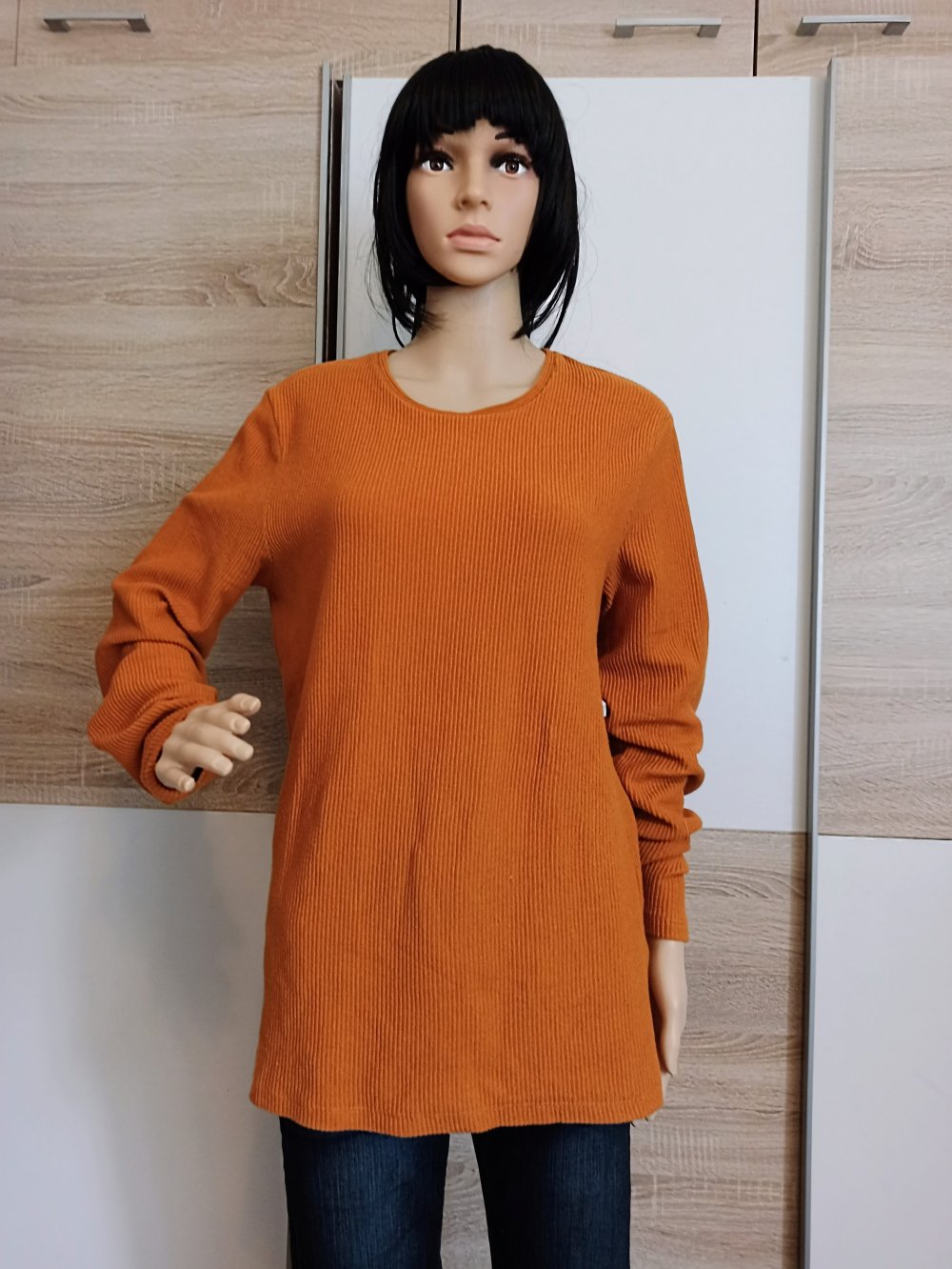 Schöner Pullover in orange von Smog
