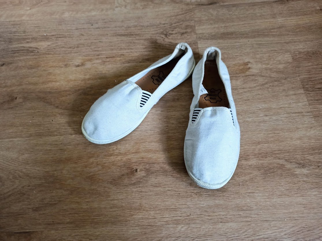     Sehr schöne Sneakers von weiß