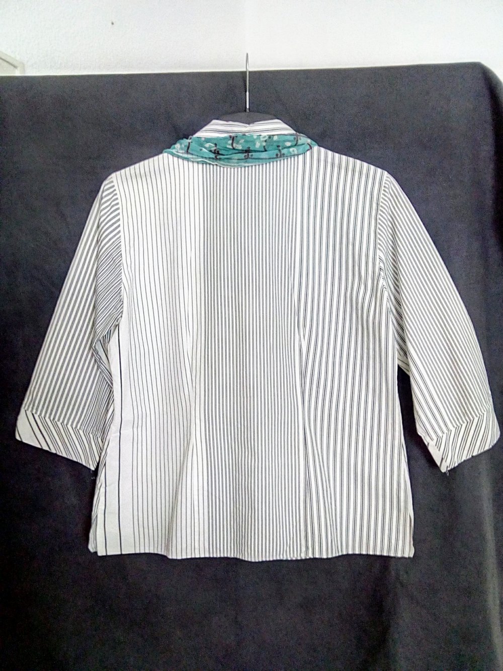 Schöne gestreifte Bluse von Bonita