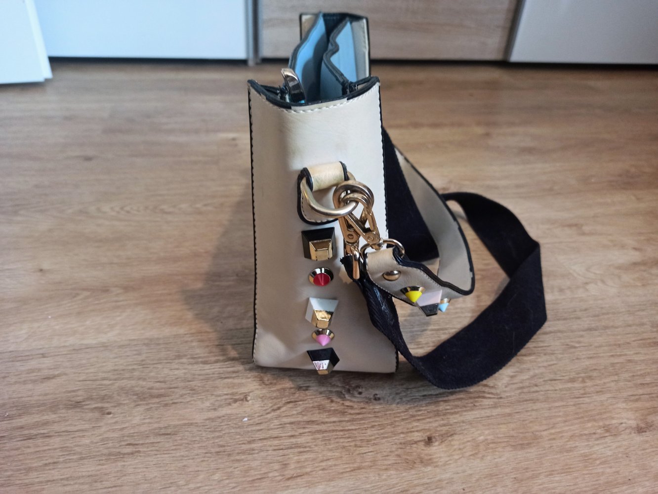 Schöne Leder-Tasche blau/creme Nas Bags
