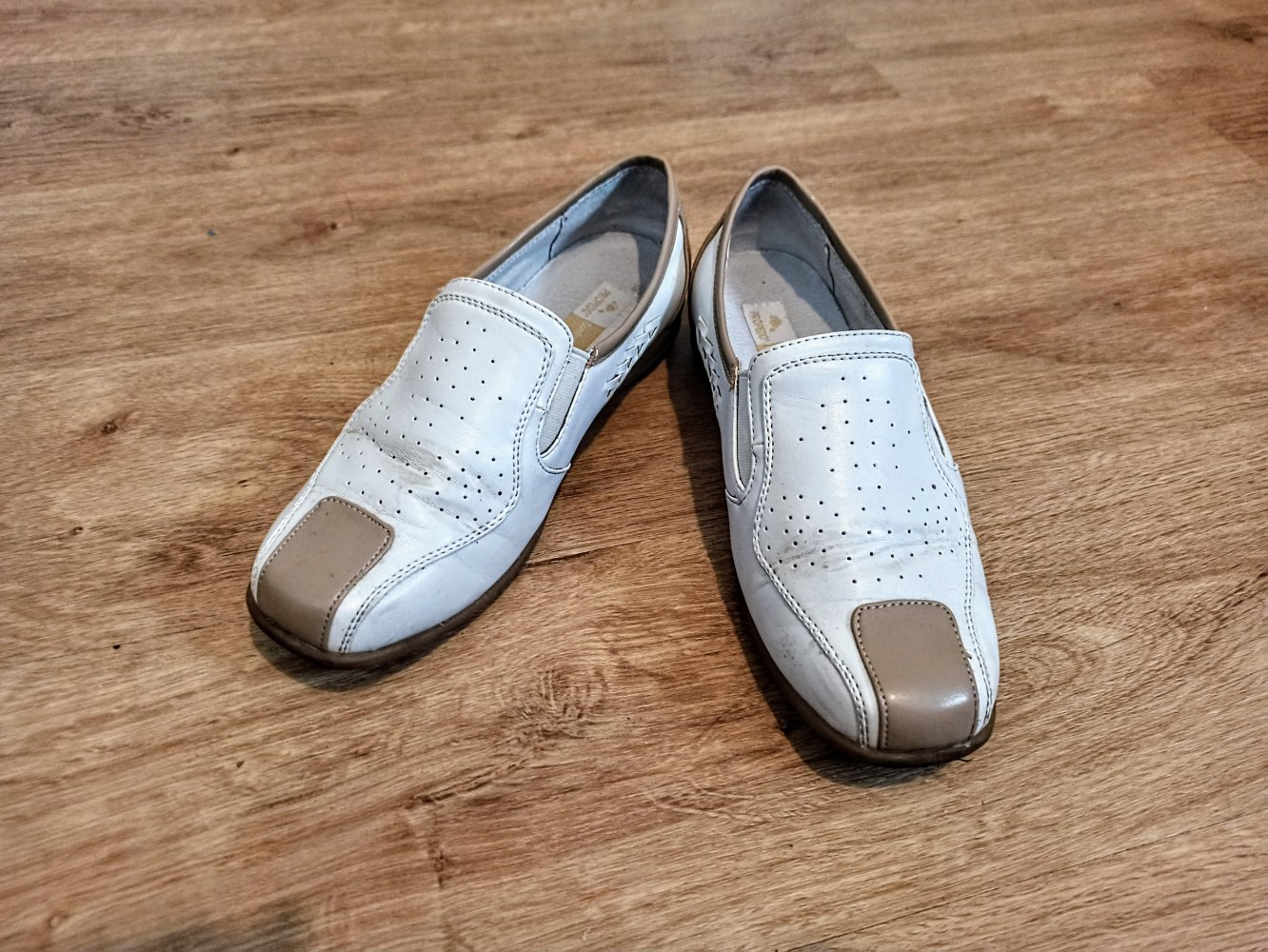 Tolle Leder-Schuhe in Cremefarbe von Propedo