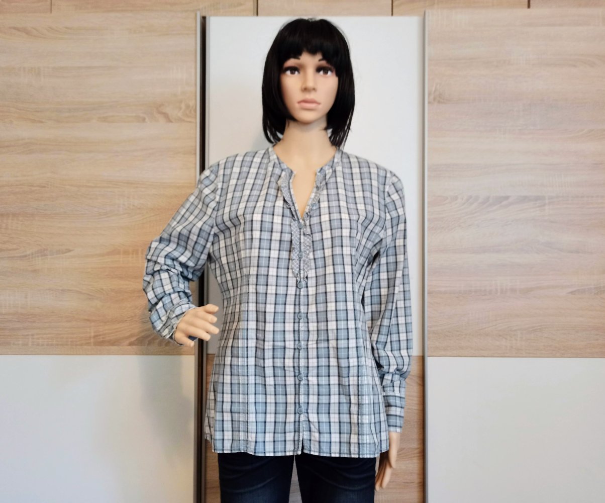 Schöne karierte Bluse von Street One