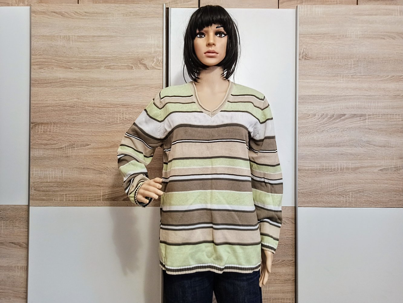 Schöner gestreifter Pullover in Khaki/grün/weiß von Gerry Weber