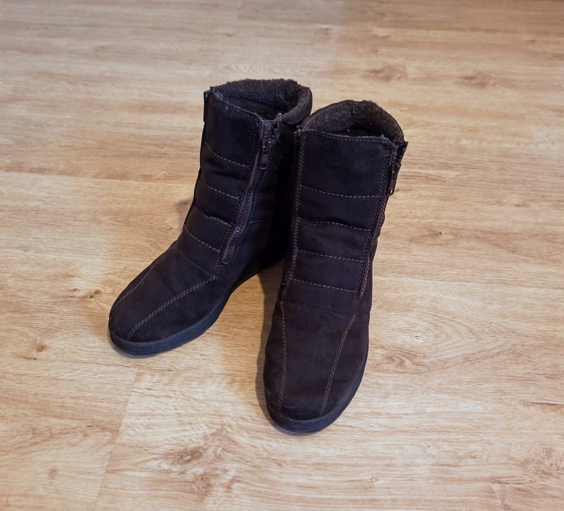 Tolle Wild-Stiefeletten in braun von Simpa Tex
