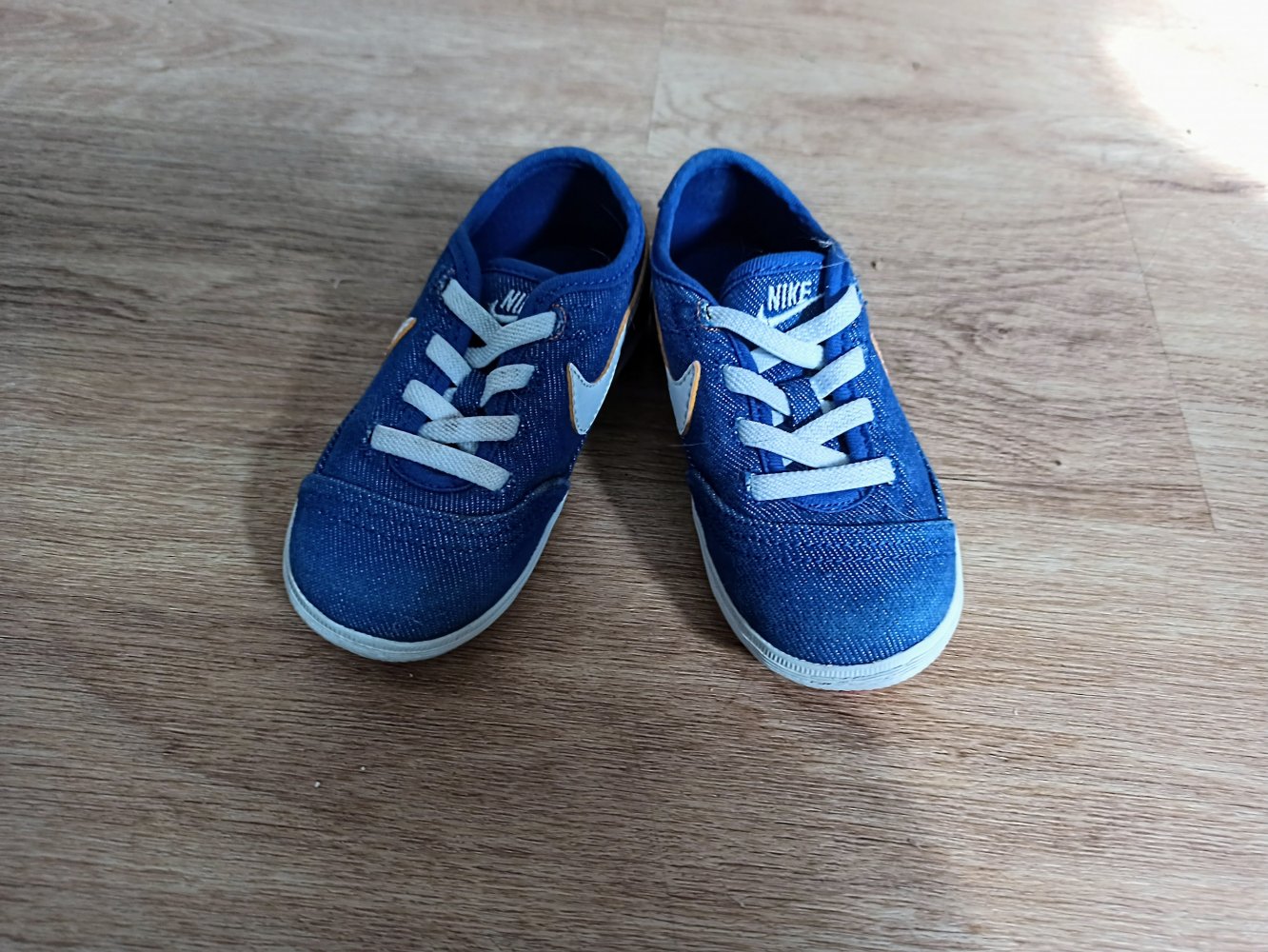 Schöne Kinder-Sneakers in blau von Nike