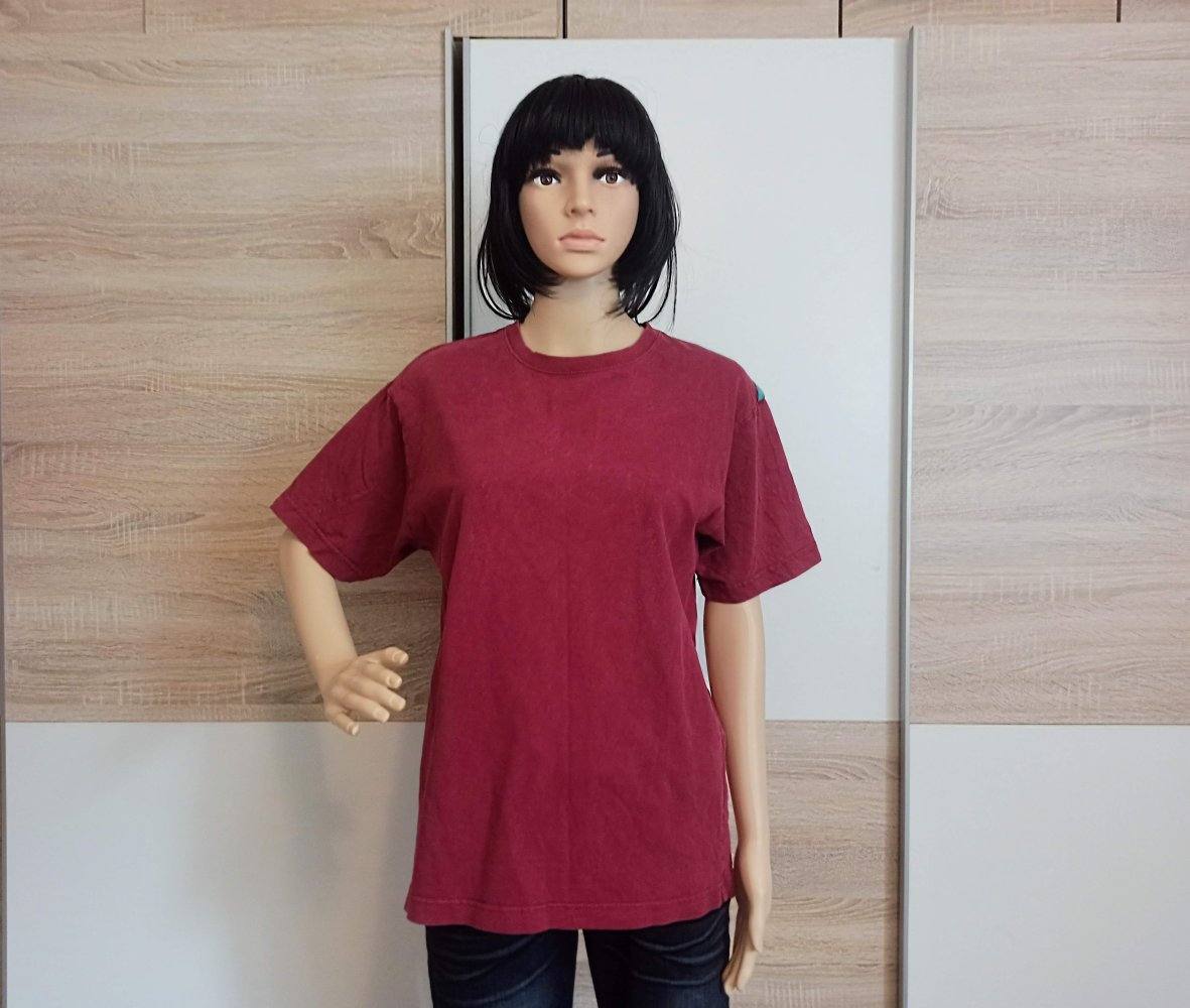 Sehr schönes T-Shirt in burgunderrot von Shmack