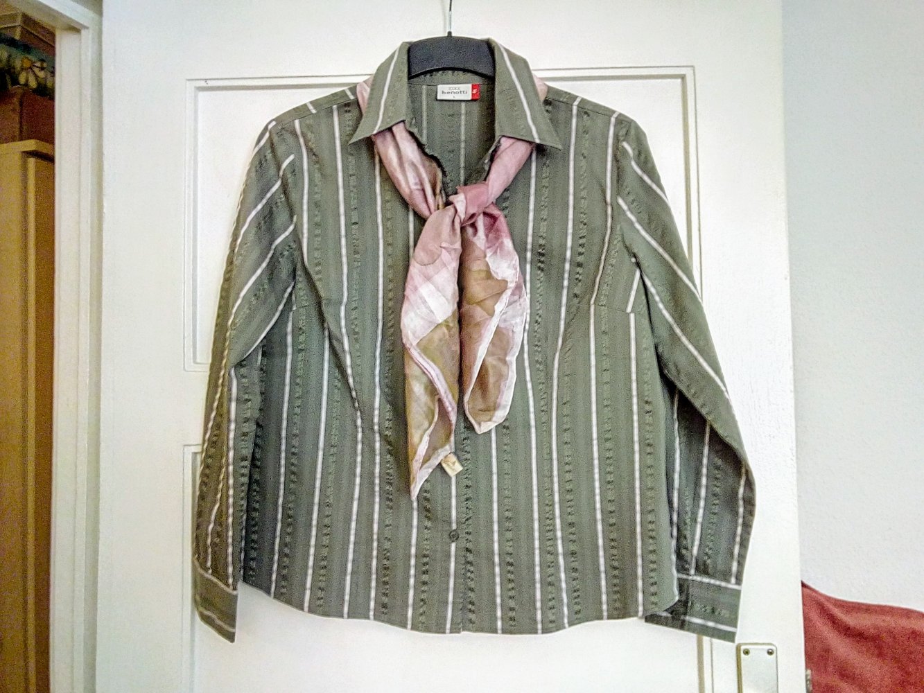 Sehr schöne Bluse mit Streifen von Gina Benotti