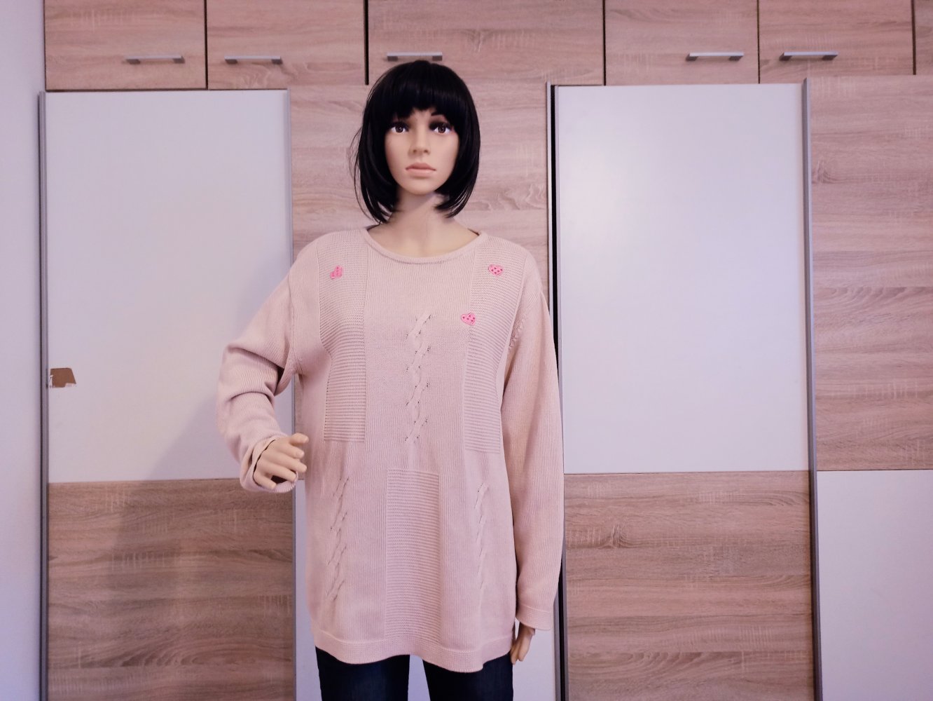 Schöner Pullover in rosa mit kleine Herzen von Joy