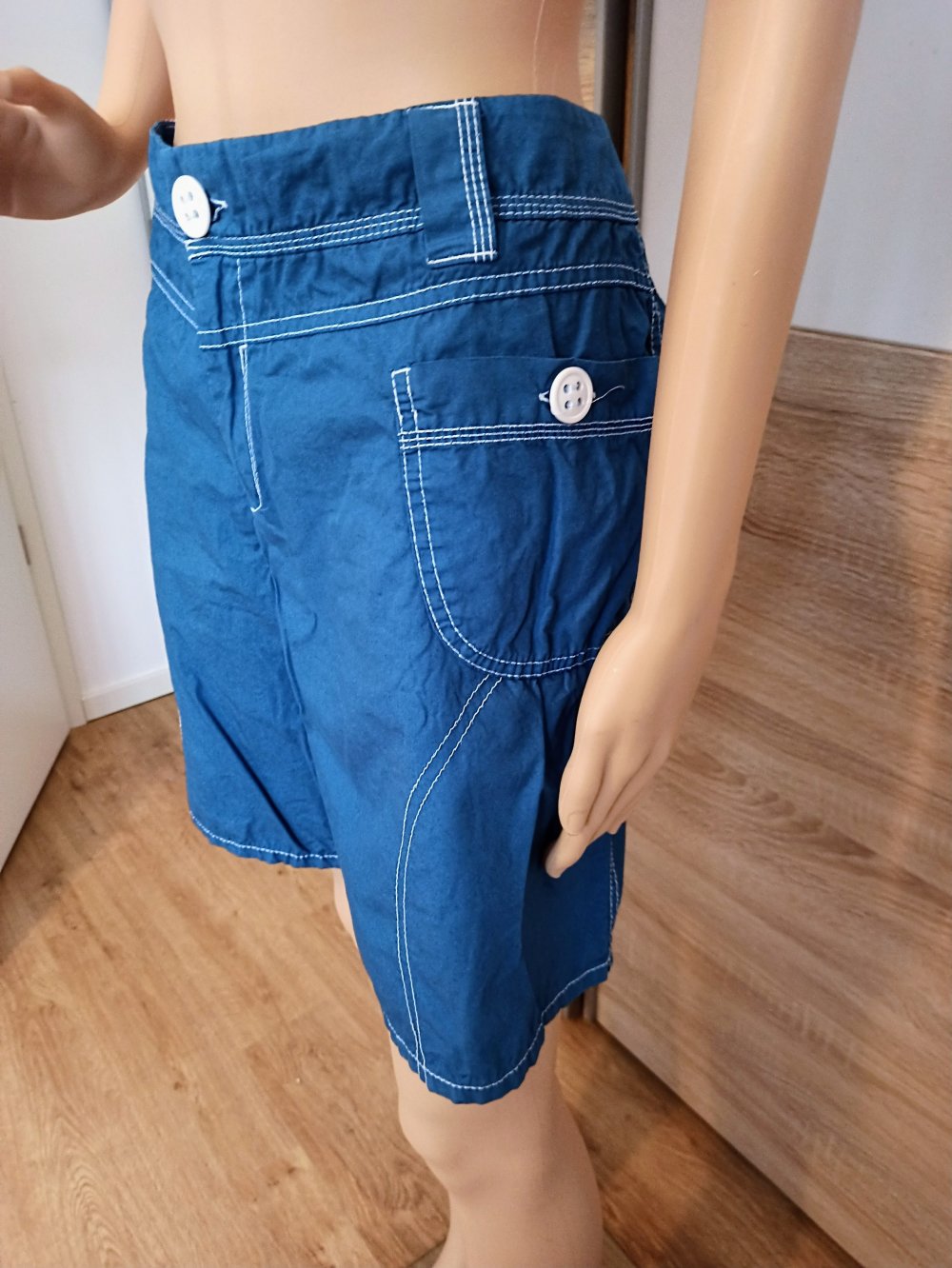 Schöne Schorts in blau von Yessica