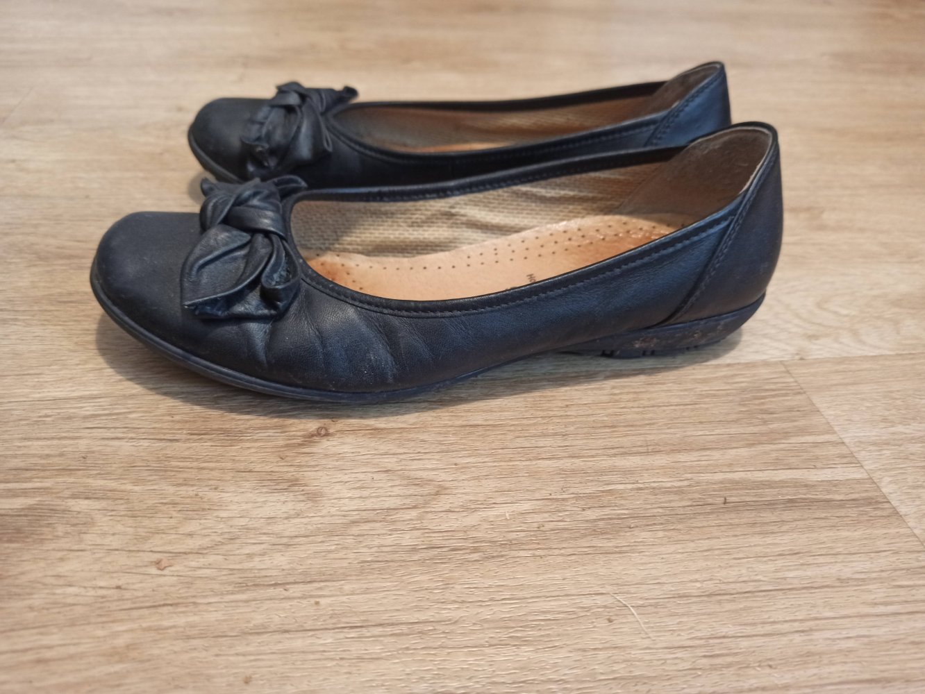 Tolle Ballerina in schwarz von Gabor