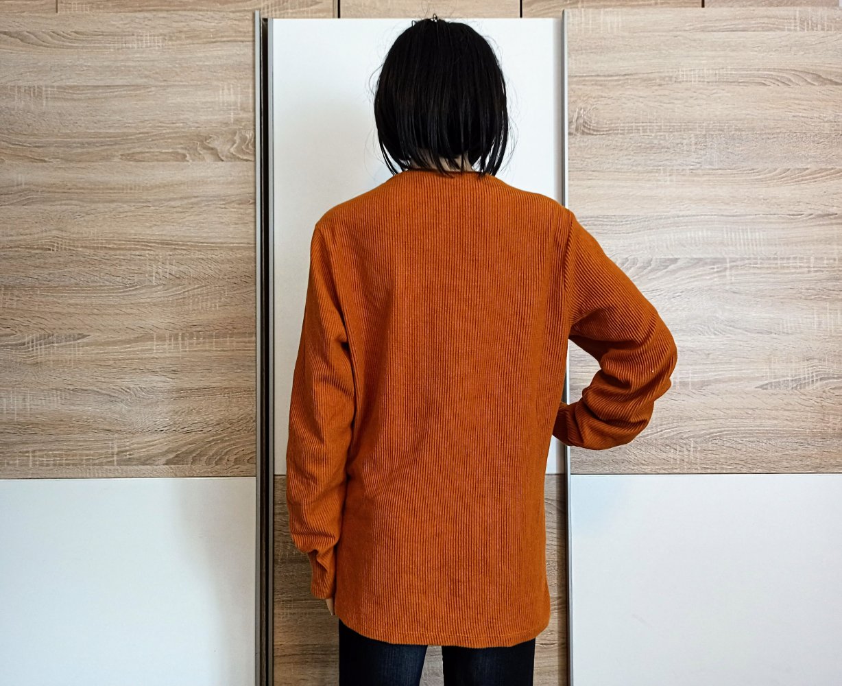 Schöner Pullover in orange von Smog