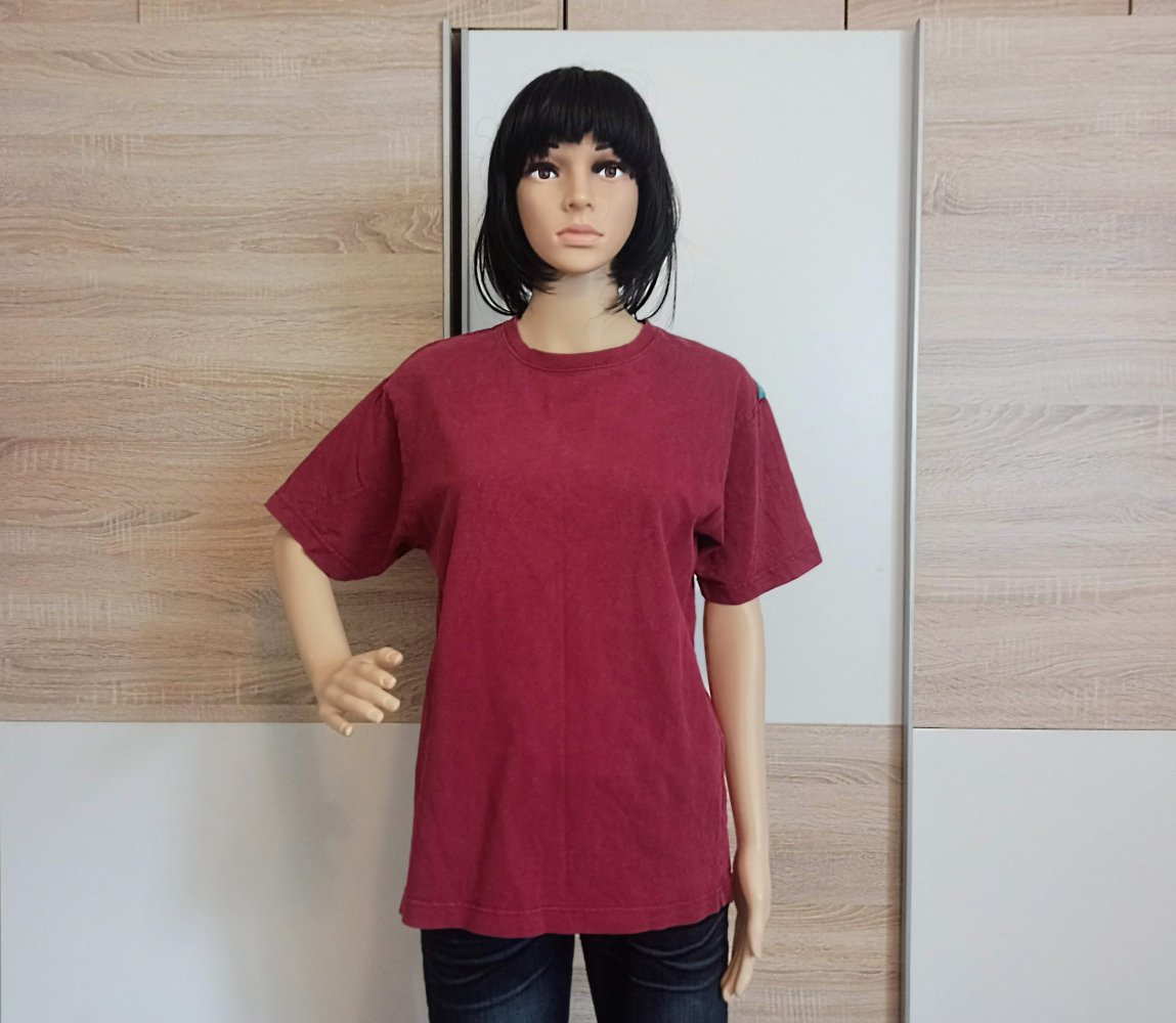 Sehr schönes T-Shirt in burgunderrot von Shmack