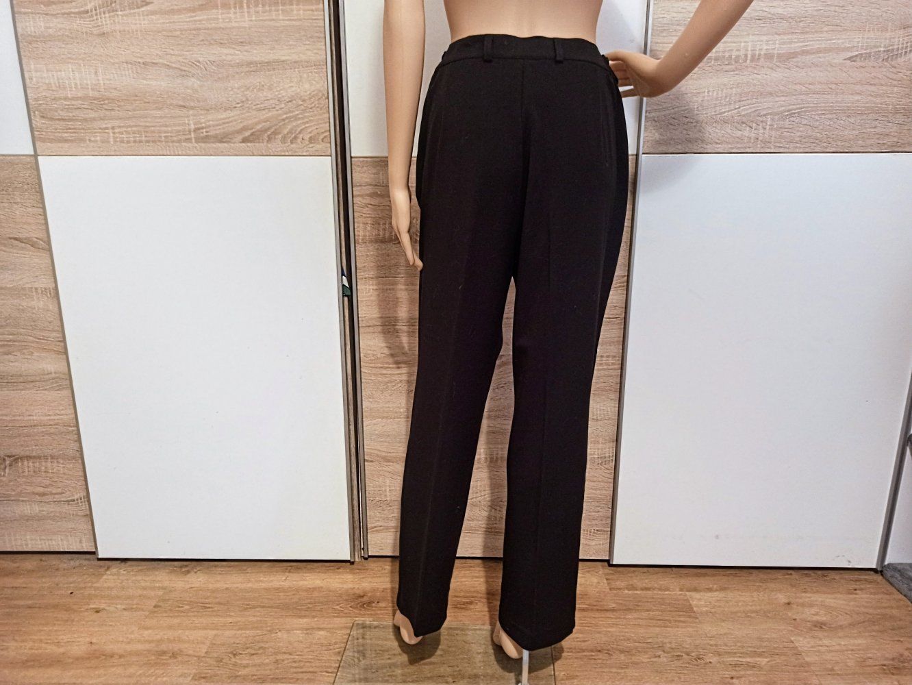 Schöne Hose in schwarz von Canda