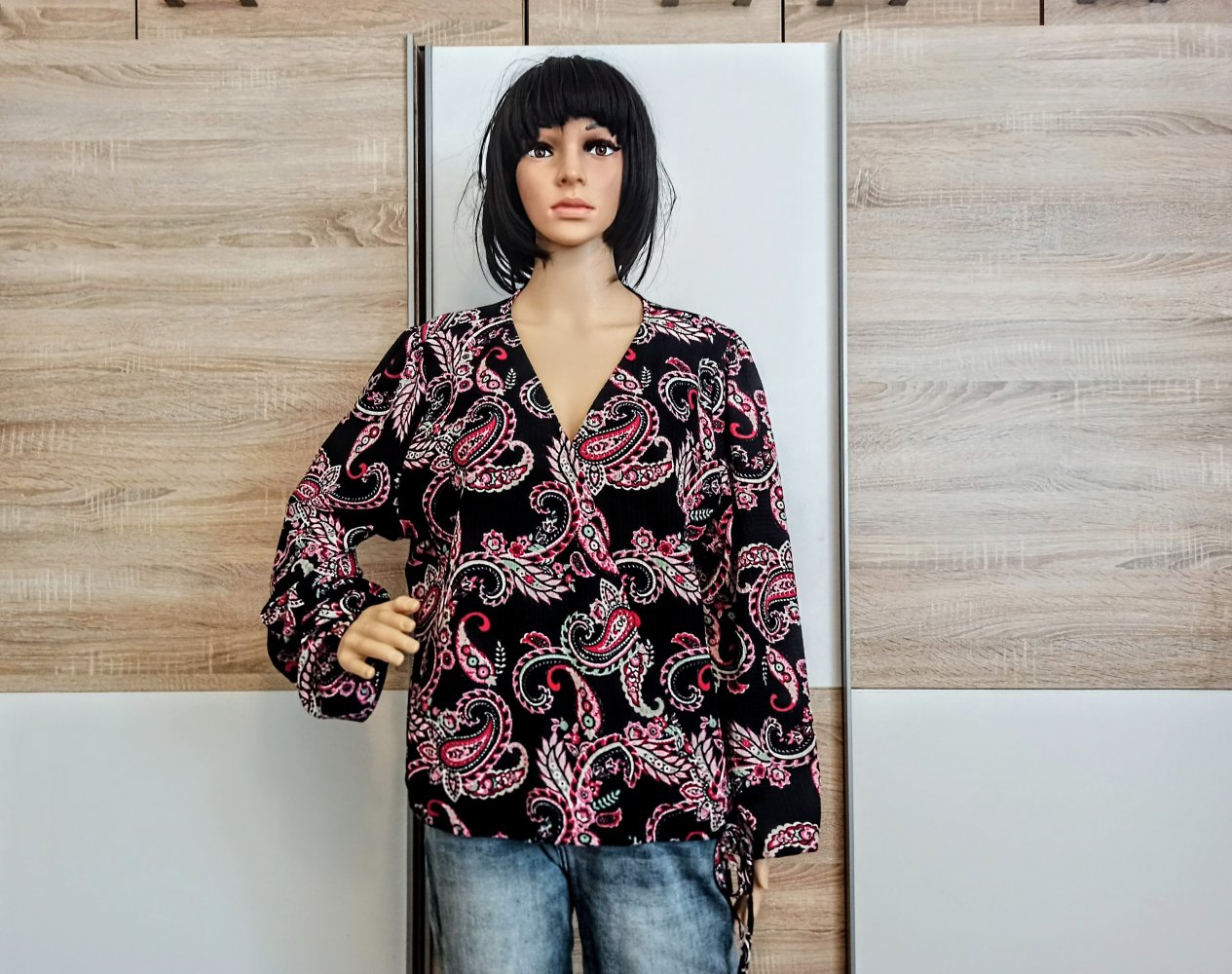 Schöne bunte Bluse von Infinity
