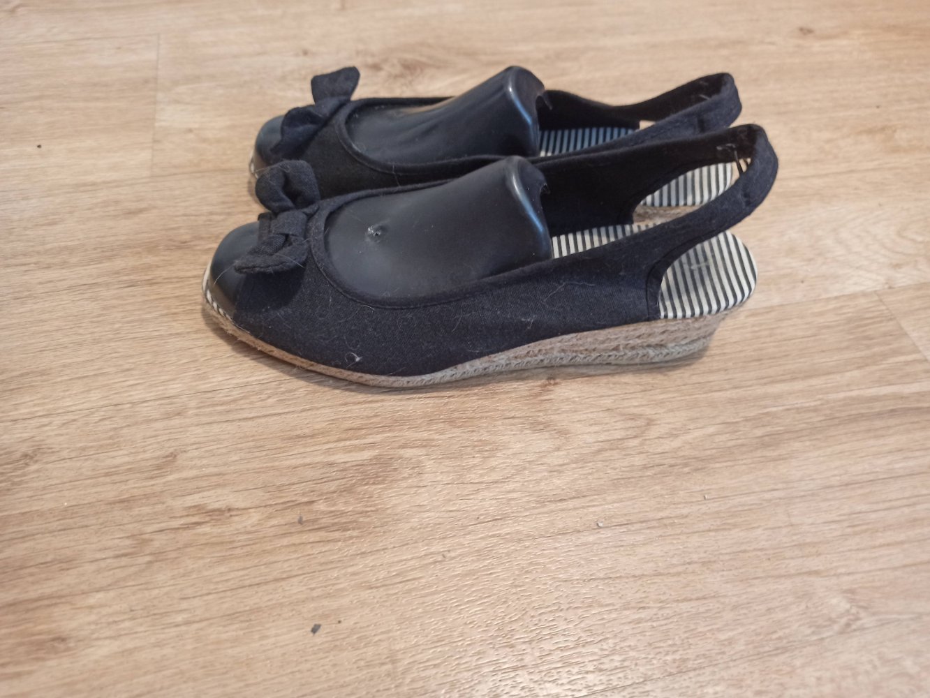 Tolle Damen Sandalen in schwarz