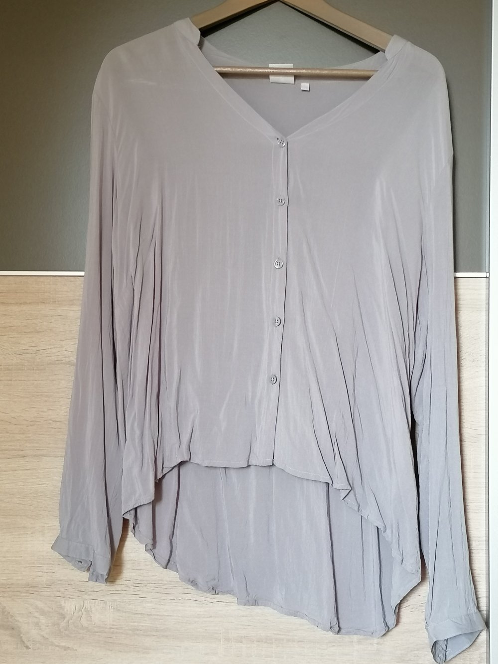 Graue Bluse 