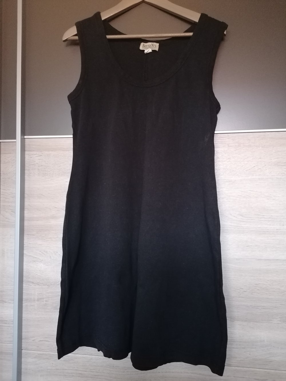 Kurzes Sommerkleid 
