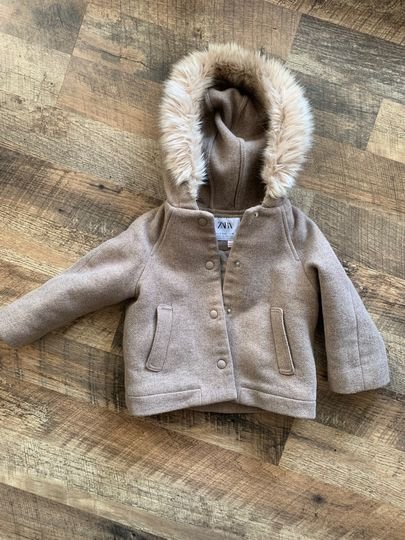 Zara Jacke Gr.98