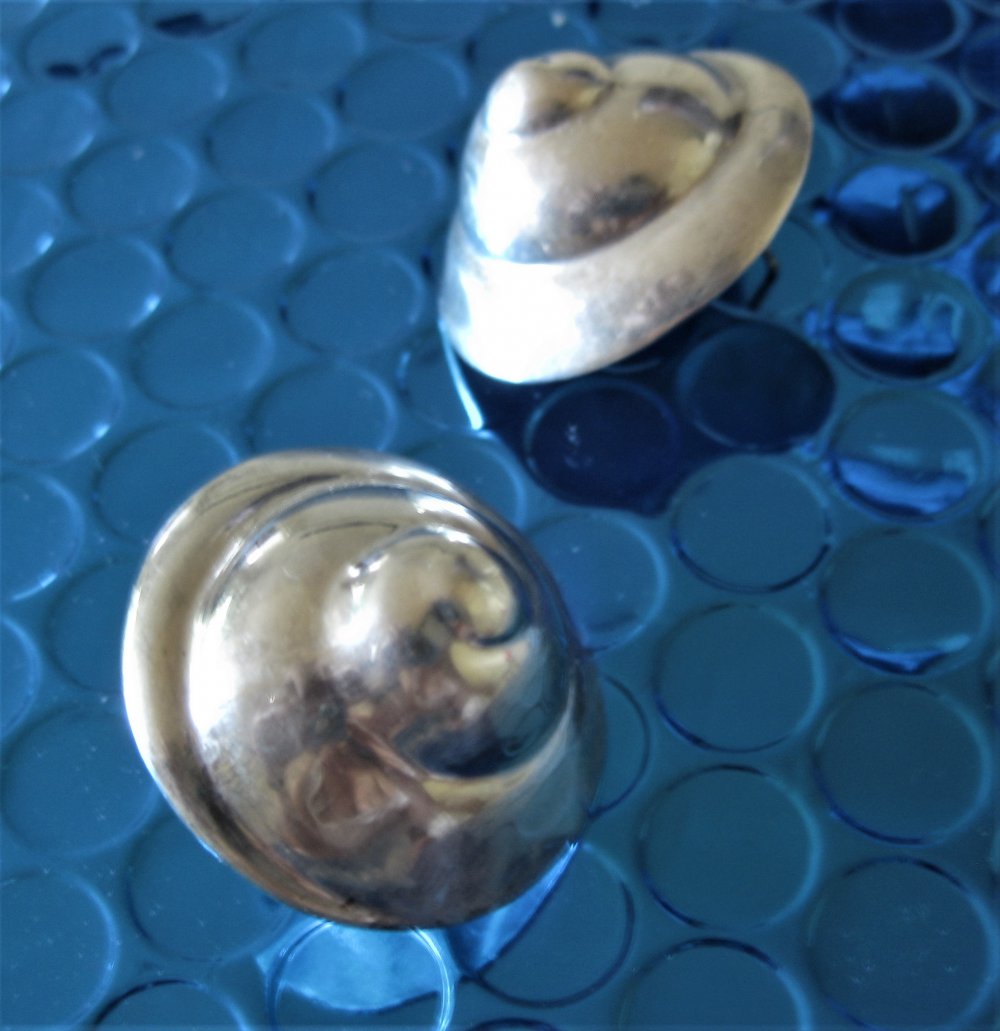 EYECATCHER  SILBER (800) Ohrstecker in Schneckenform  Handarbeit