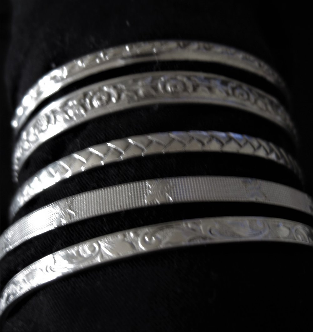 5 SILBER(835)ARMREIFEN mit 5 verschiedenen, sehr schönen Ornamenten  FÜR TEENAGER!!!