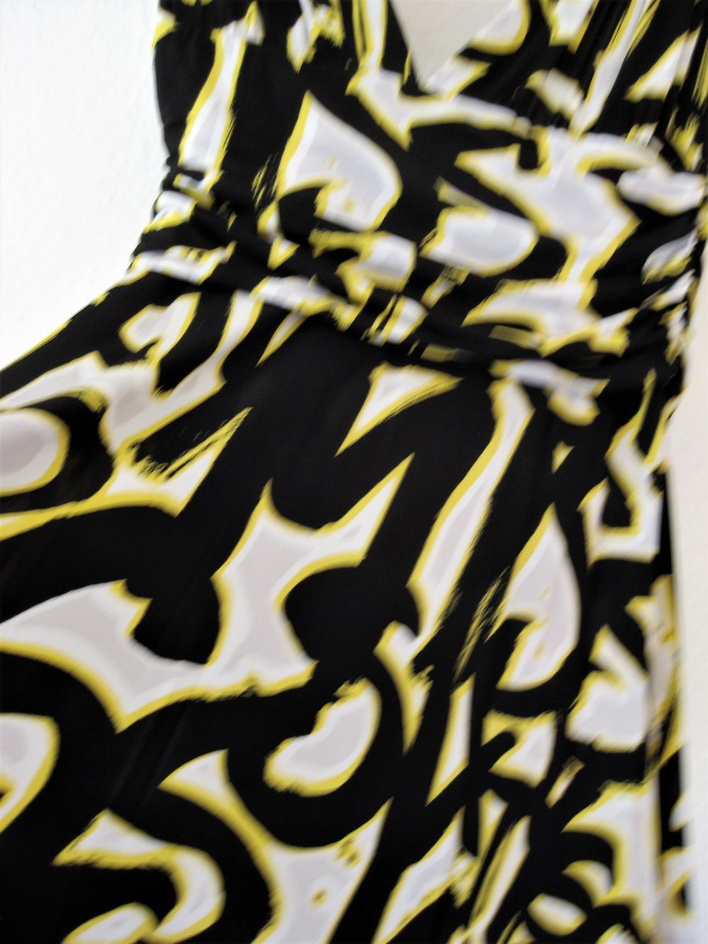 SEXY SOMMER / PARTY - KLEID IM GRAFFITI-DESIGN  + Miss Sixty + SEHR FEMININ  XL