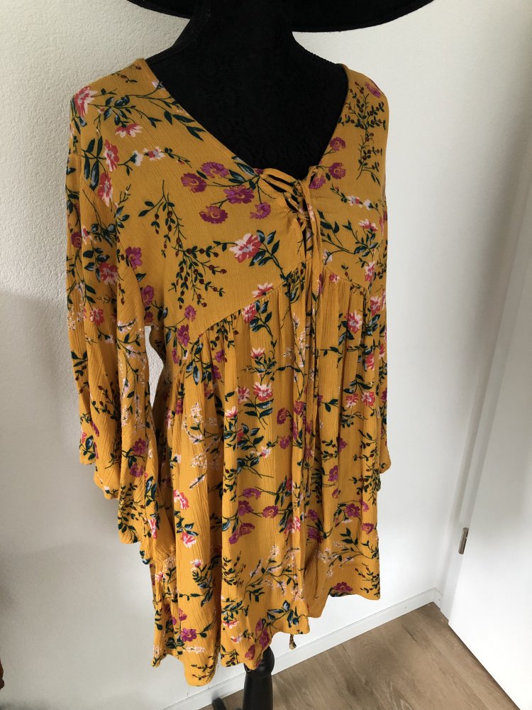 Blümchenkleid ungetragen 