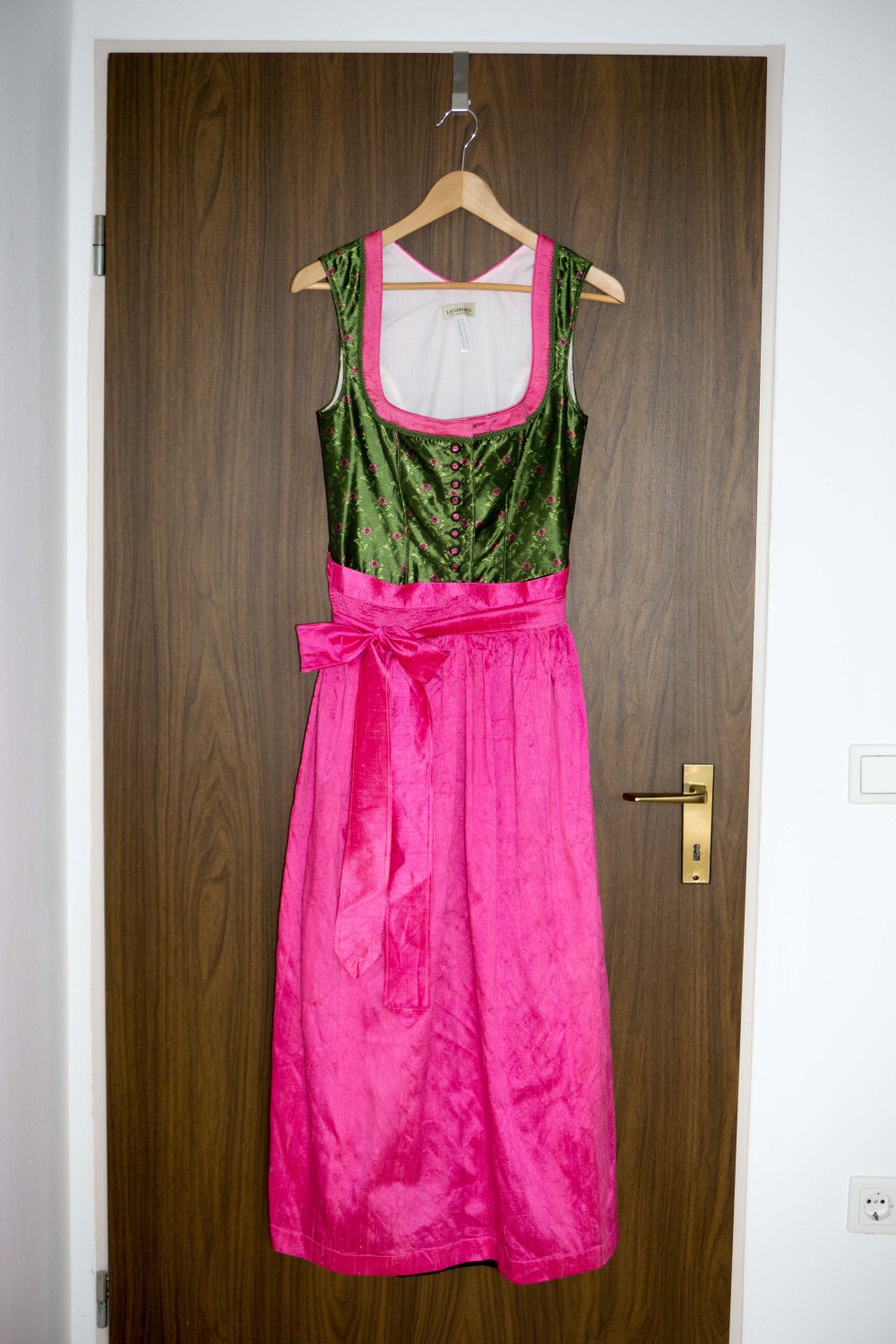 Dirndl Landhaus