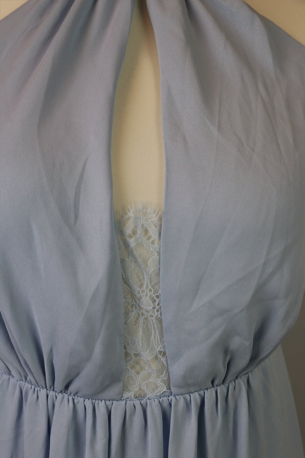Kleid Spitzendetails & Rückenfrei H&M Gr. 38 NEU!