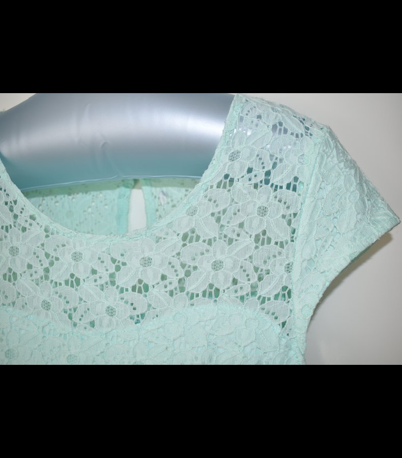 Mintgrünes Kleid