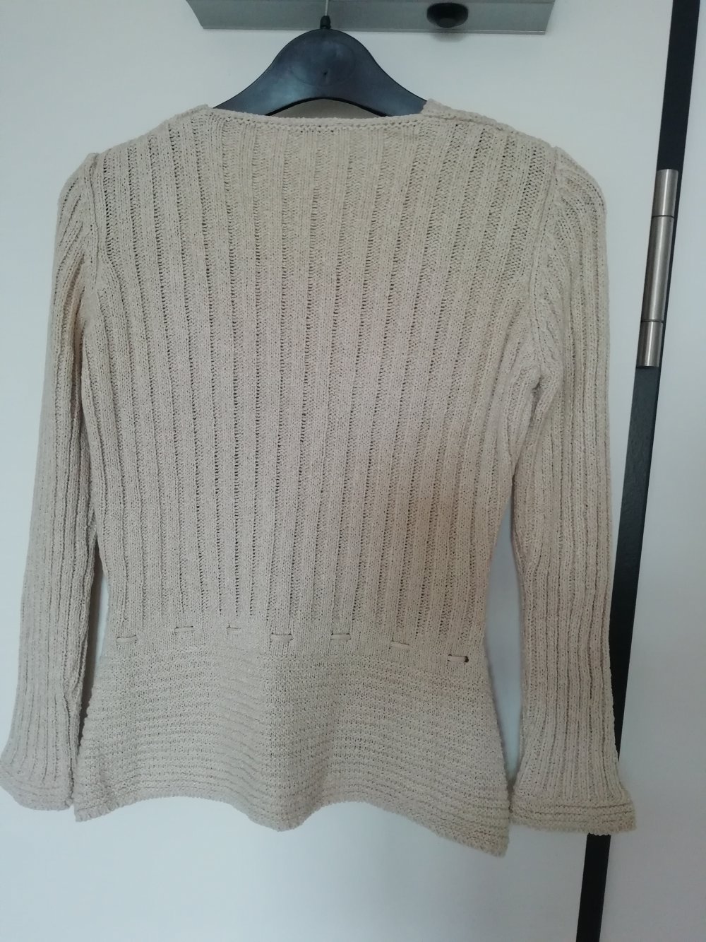 Sweater just like new