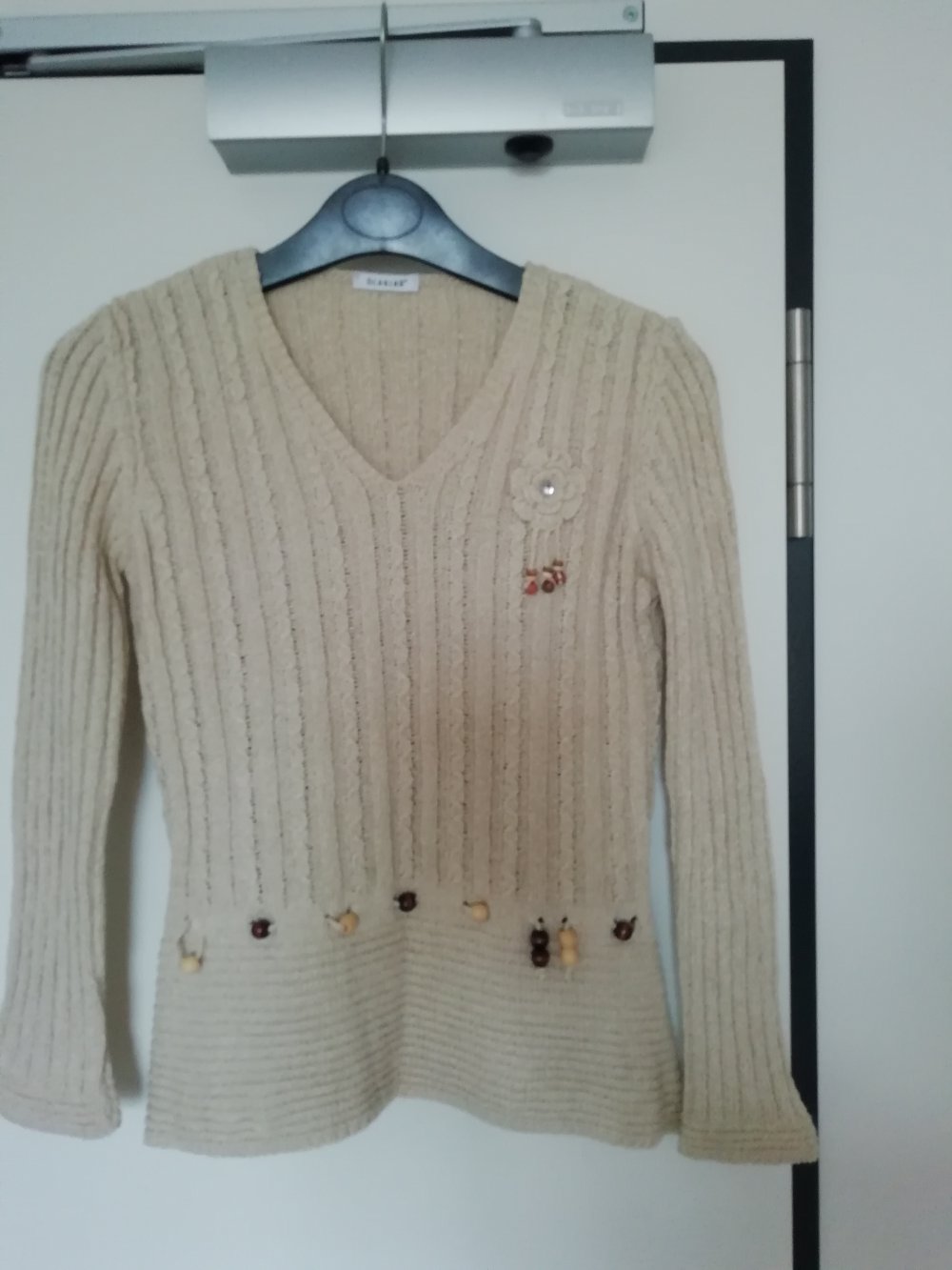 Sweater just like new