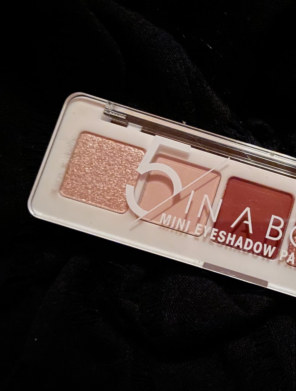 Catrice: 5 In A Box Eyeshadow Palette