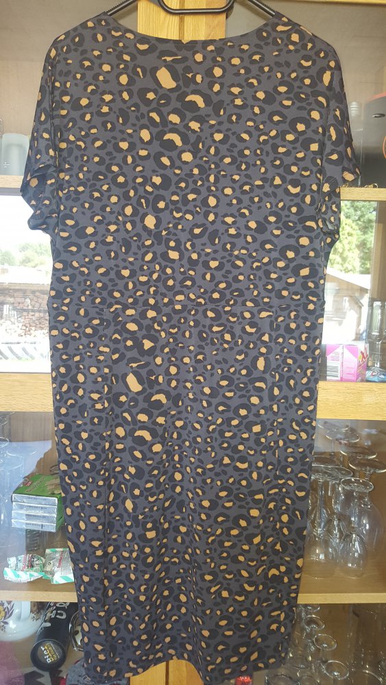 H&M Mama Kleid Gr. xl