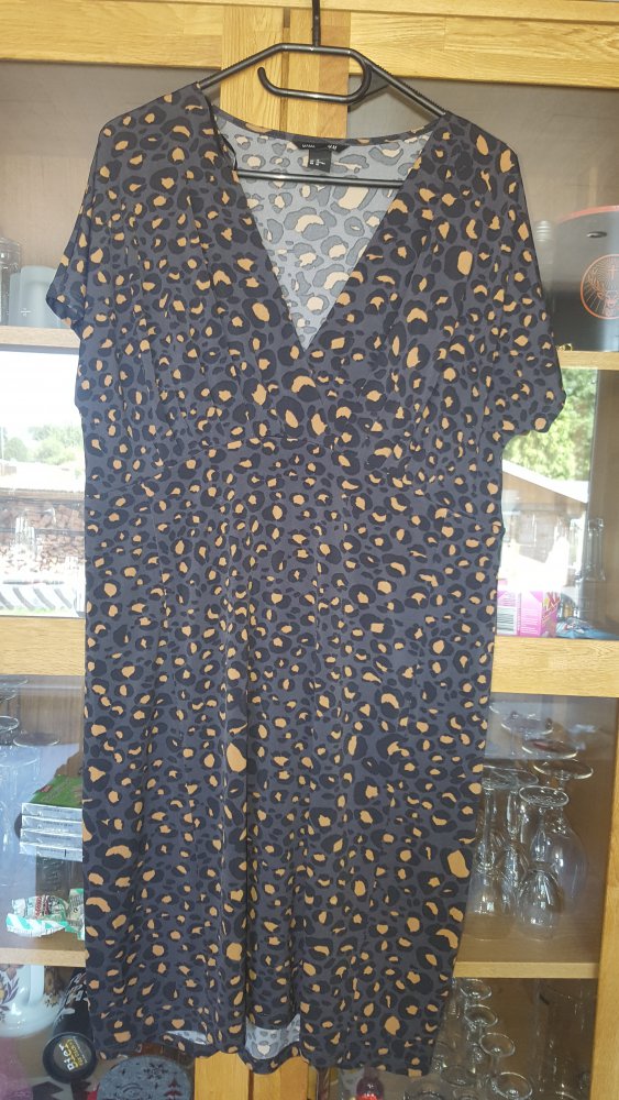 H&M Mama Kleid Gr. xl