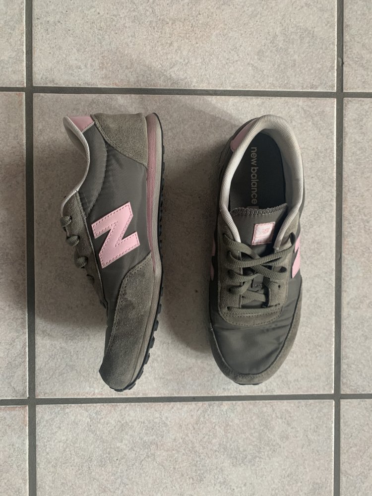 New Balance 410