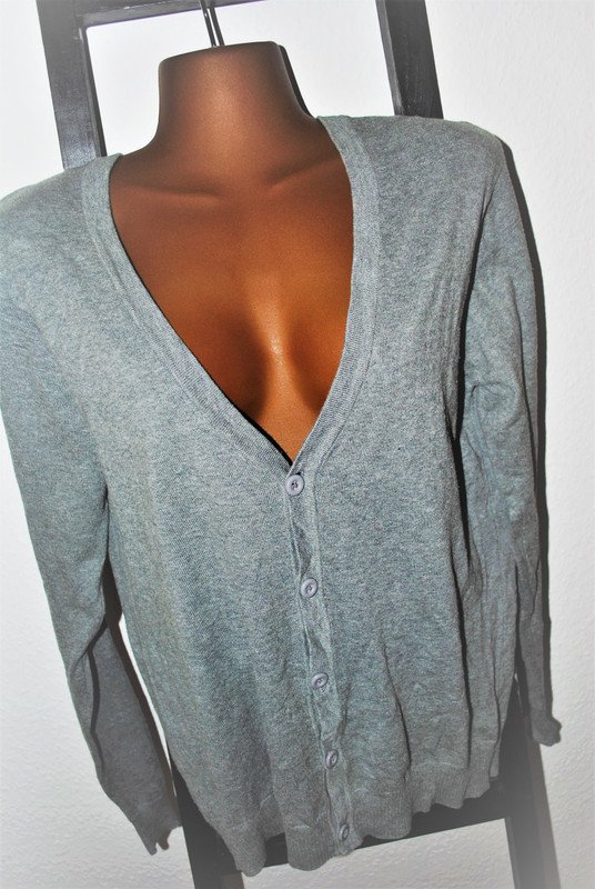 Bershka Cardigan Gr. S (36) grau Strickjacke Karlsruhe Frühling angesagt
