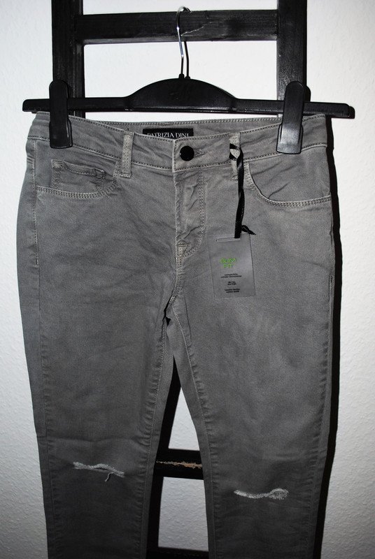NEU Patrizia Dini Jeans Gr. 34 (ca. XS) grau kurz Damen lässig