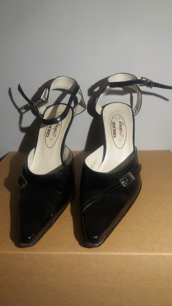 Schwarze Stilettos | Pumps | Lackpumps | Leder