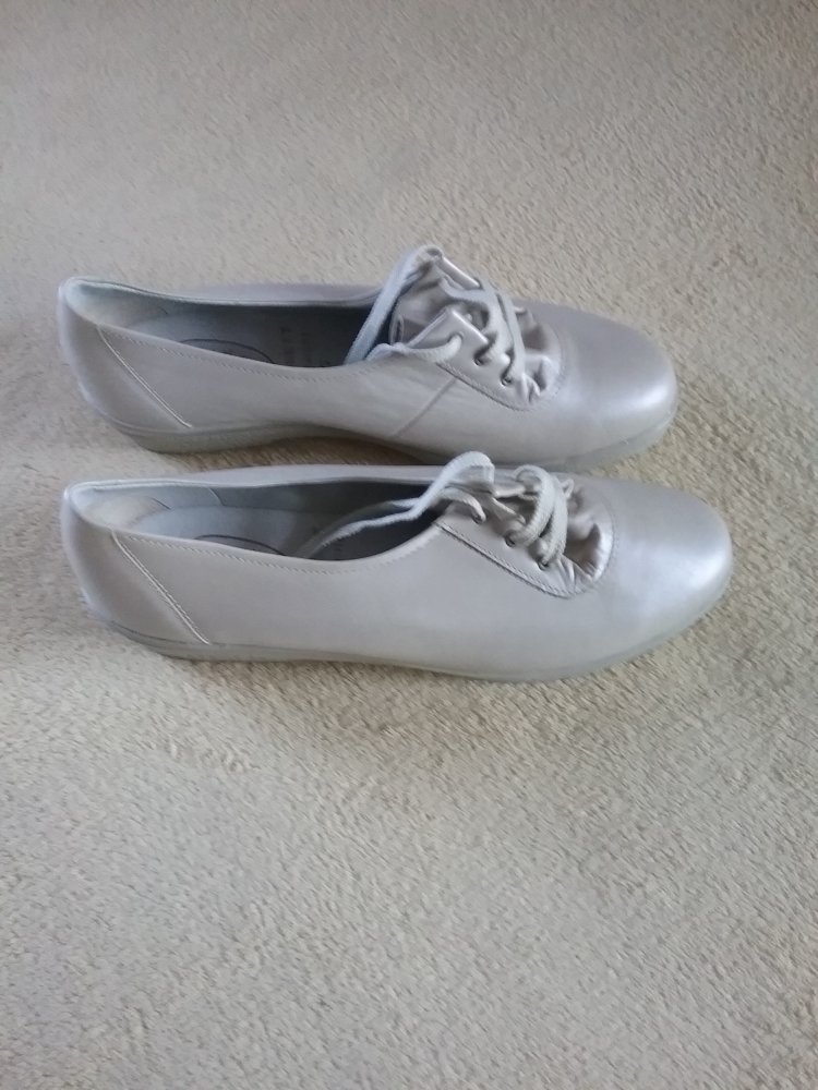 Damenschuhe