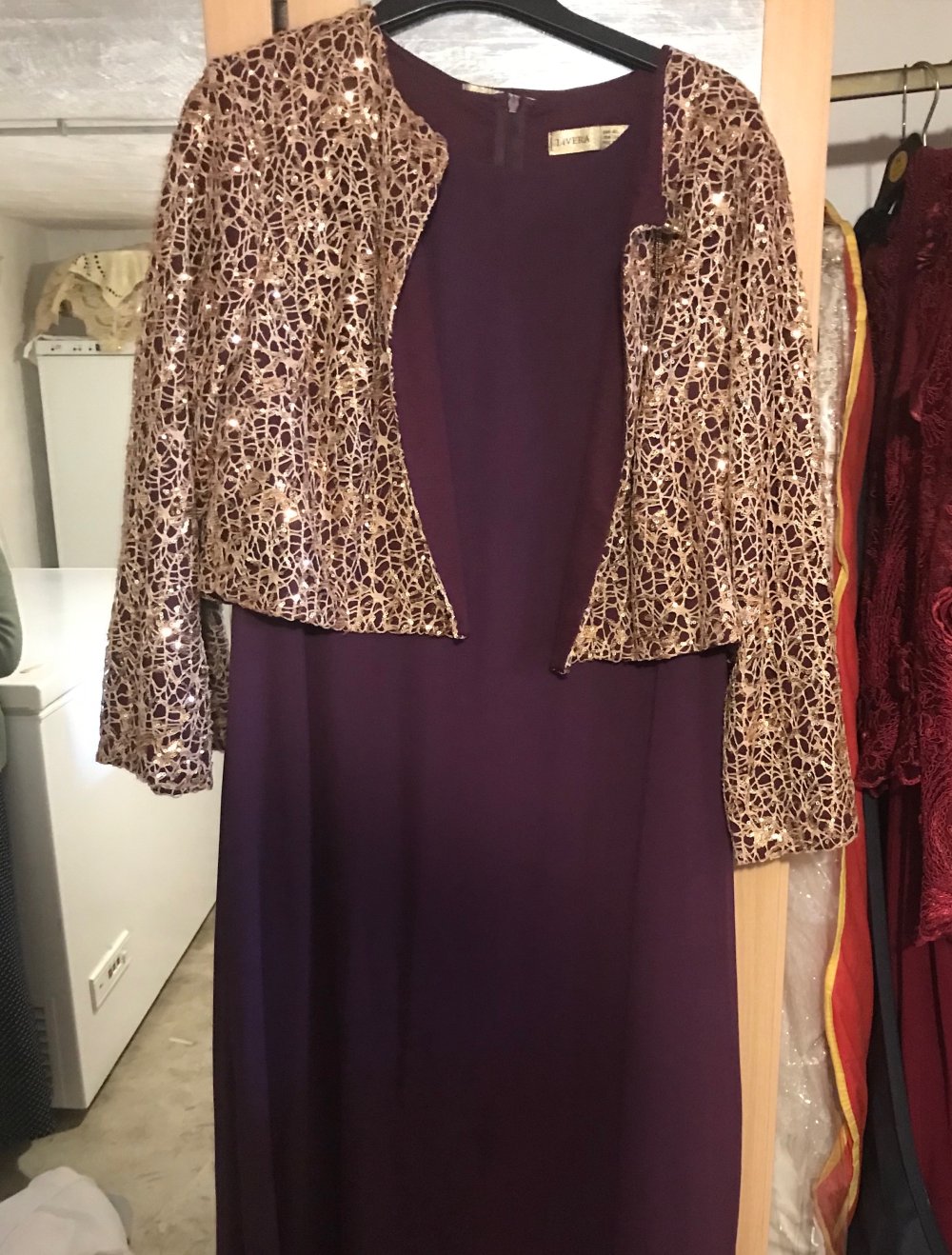 Abendkleid lila und gold