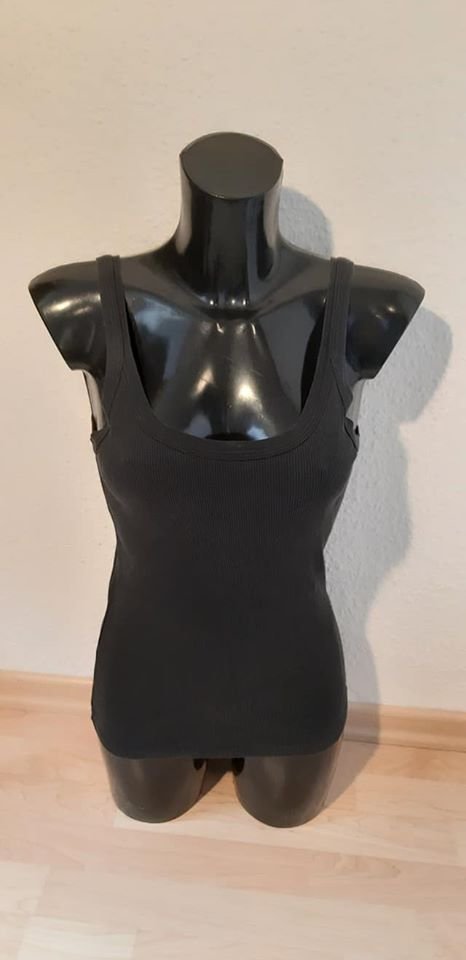 schwarzes Basic Trägershirt GR 38