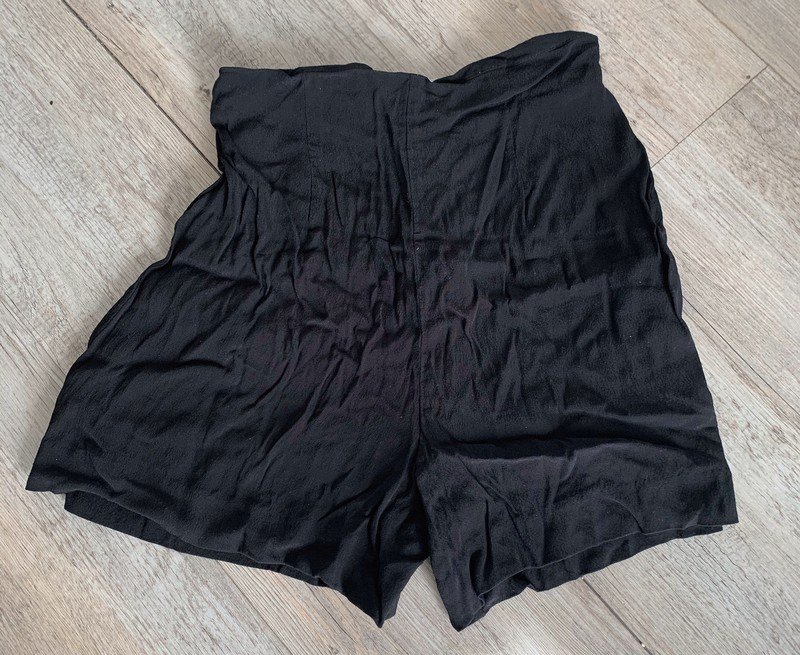 Schwarze High Waist Shorts von Zara