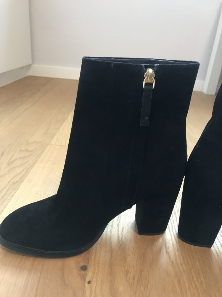 H&M schwarze Stiefeletten Wildleder Optik