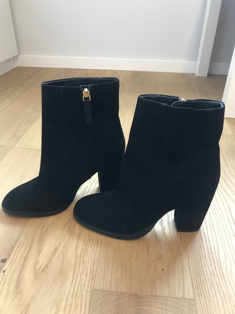 H&M schwarze Stiefeletten Wildleder Optik