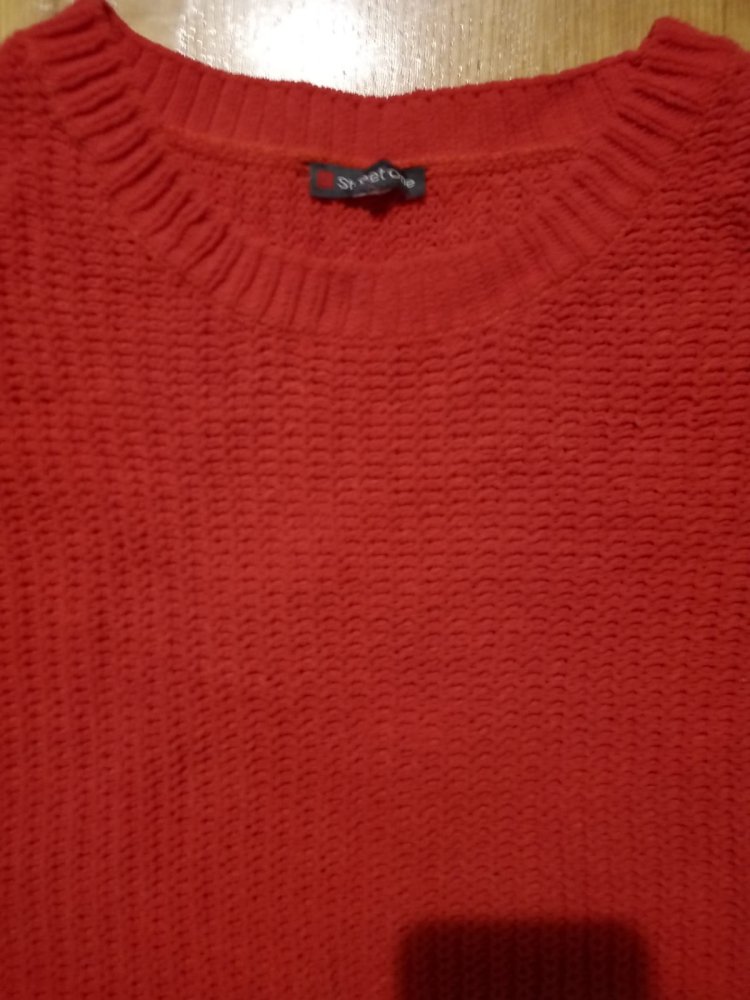 schöner warmer Pullover