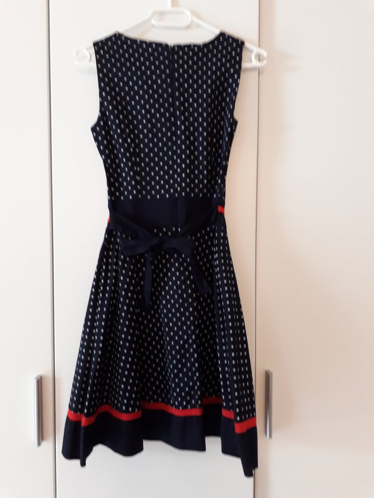 Kleid in A-Linie mit Polka Dots