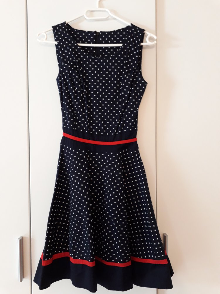 Kleid in A-Linie mit Polka Dots