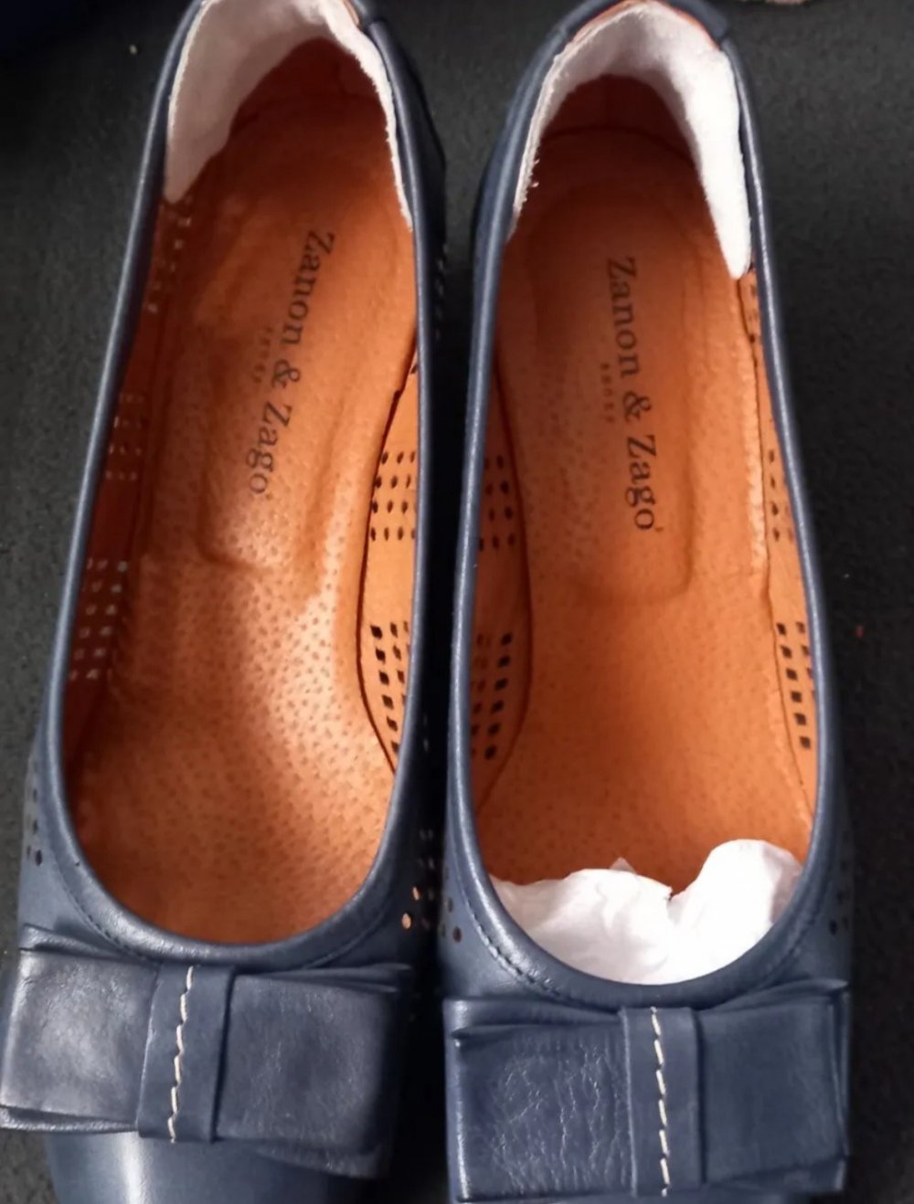 Blaue Pumps