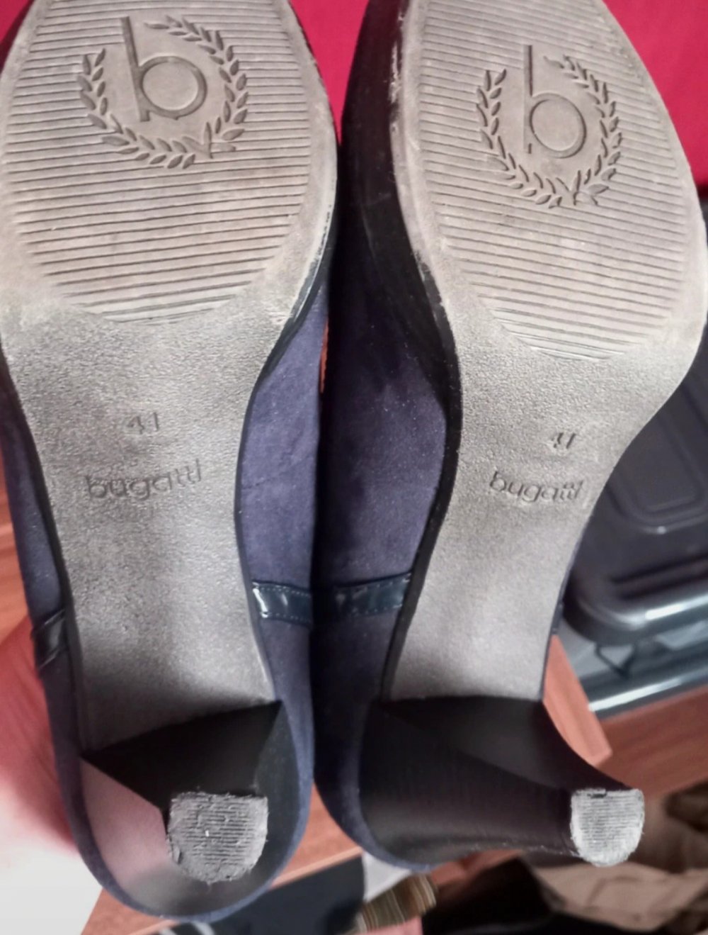 Blaue Pumps